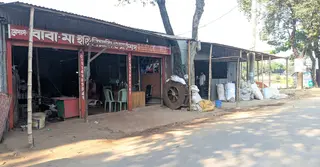 আশুগঞ্জে আ.লীগ নেতার জায়গা কব্জায় নিয়ে বিএনপি নেতার অবৈধ স্থাপনা